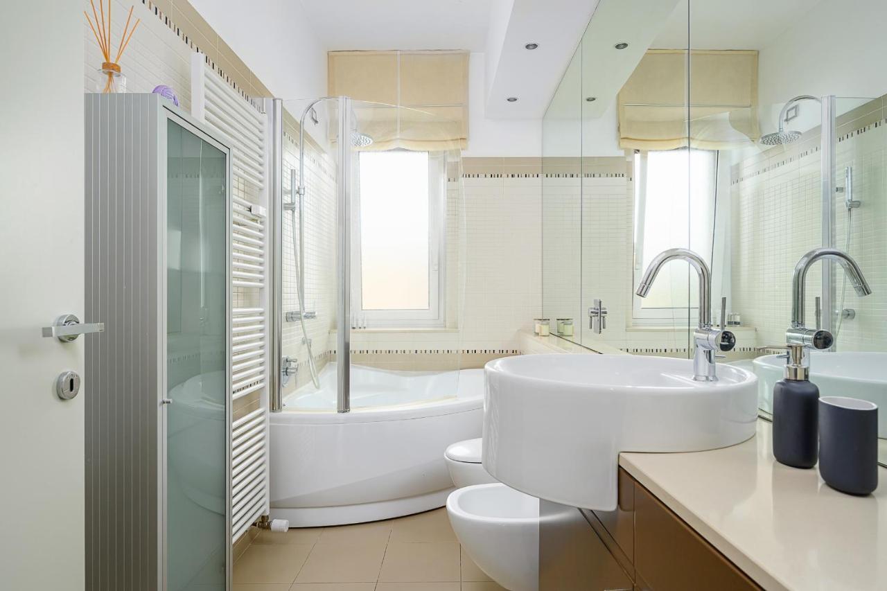 Stylish Condo Garibaldi Sempione 85M2 - Self Check-In มิลาน ภายนอก รูปภาพ